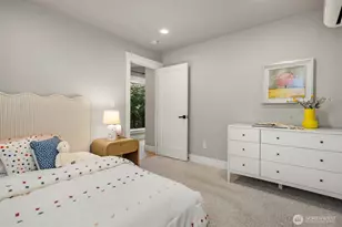 10931 NE 133rd St, Kirkland, WA 98034 - Photo 22