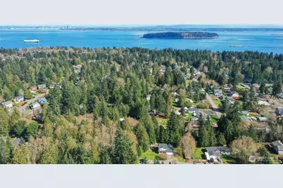 6925 E Filmore Street, Port Orchard, WA 98366 - Photo 2