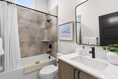 2560 30th Avenue W, Seattle, WA 98199 - Photo 18