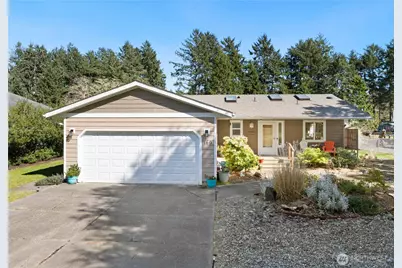 160 Dolphin Avenue NE, Ocean Shores, WA 98569 - Photo 1