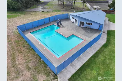 160 Dolphin Avenue NE, Ocean Shores, WA 98569 - Photo 32