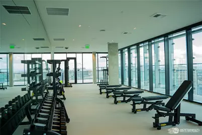 300 Virginia Street #2411, Seattle, WA 98121 - Photo 2