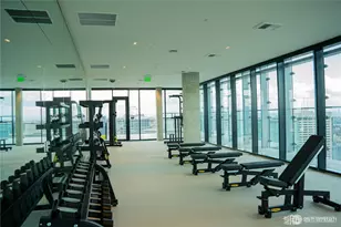 300 Virginia St, Seattle, WA 98121 - Photo 2