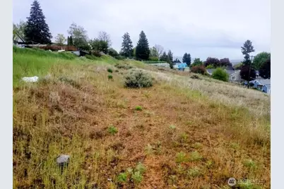 222 Kenwood Street, Omak, WA 98841 - Photo 2