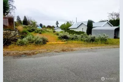 222 Kenwood Street, Omak, WA 98841 - Photo 8