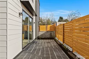 2562 30th Ave W, Seattle, WA 98199 - Photo 12