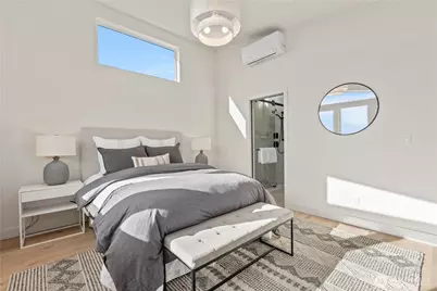 2562 30th Avenue W, Seattle, WA 98199 - Photo 16