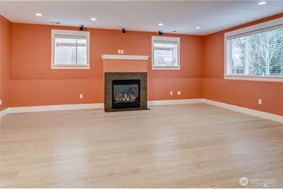 7929 Seward Park Avenue S, Seattle, WA 98118 - Photo 12