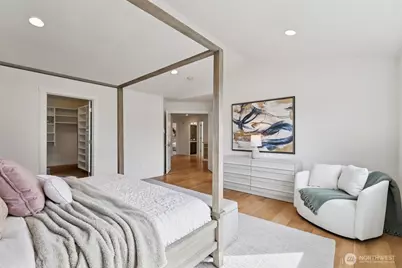 8535 4th Avenue NE, Seattle, WA 98115 - Photo 12