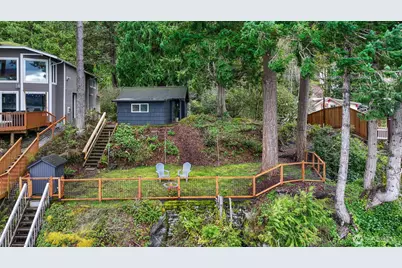 2562 Lake Whatcom Boulevard, Bellingham, WA 98229 - Photo 22