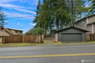 2562 Lake Whatcom Boulevard, Bellingham, WA 98229 - Photo 24