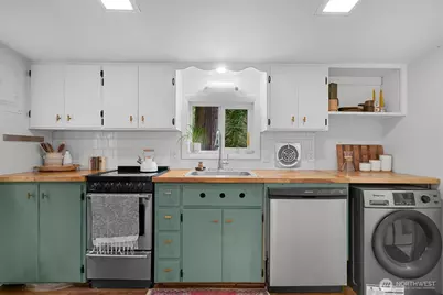 2562 Lake Whatcom Boulevard, Bellingham, WA 98229 - Photo 16