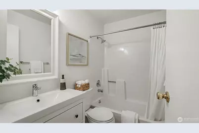 421 Wells Avenue S, Renton, WA 98057 - Photo 24