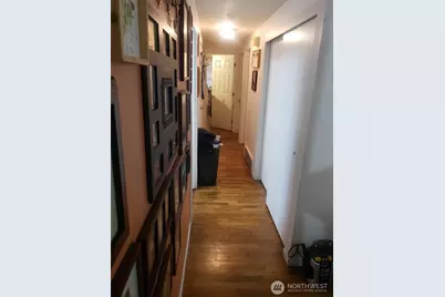 1718 144th Avenue SE, Bellevue, WA 98007 - Photo 6