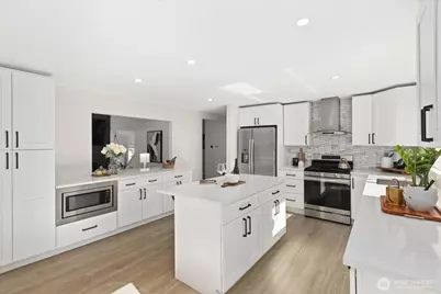 6018 152nd Avenue NE, Redmond, WA 98052 - Photo 10