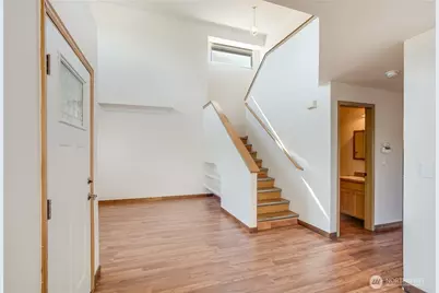 15890 Lakeview Avenue SE, Monroe, WA 98272 - Photo 6