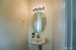 960 Lynnwood Ct SE, Renton, WA 98058 - Photo 22