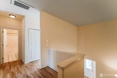 960 Lynnwood Court SE #1027, Renton, WA 98058 - Photo 10