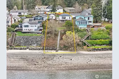 1682 NE Grandview Boulevard, Keyport, WA 98345 - Photo 2
