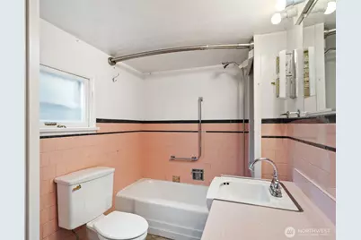 1682 NE Grandview Boulevard, Keyport, WA 98345 - Photo 6