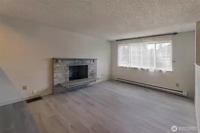 2426 155th Street Ct E, Tacoma, WA 98445 - Photo 4