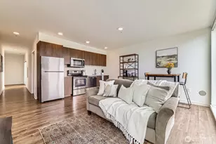 1601 N 45th St, Seattle, WA 98103 - Photo 8