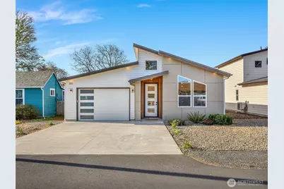 201 24th Street NE, Long Beach, WA 98631 - Photo 1