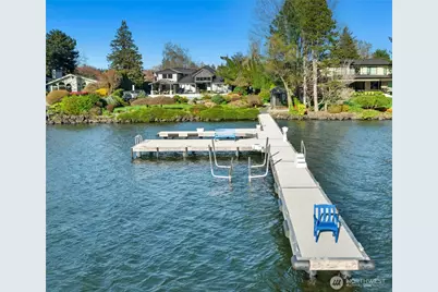 70 Cascade Ky, Bellevue, WA 98006 - Photo 2