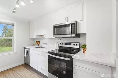 220 SW 137th St, Burien, WA 98166 - Photo 10