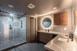 6358 S Island Dr E, Bonney Lake, WA 98391 - Photo 16