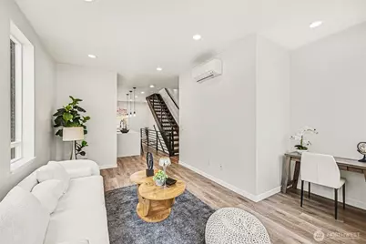 7776 Highland Park Way SW #B, Seattle, WA 98106 - Photo 8