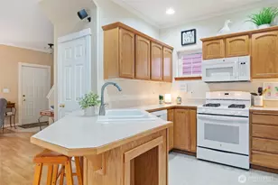 10701 NE Kingston Meadows Circle, Kingston, WA 98346 - Photo 8