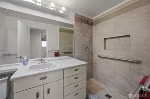 632 164th Pl NE, Bellevue, WA 98008 - Photo 16