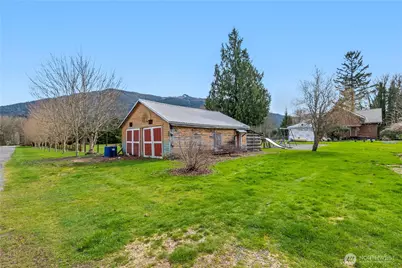 321 Royer Street, Acme, WA 98220 - Photo 22