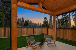 13728 NE 101st St, Kirkland, WA 98033 - Photo 16