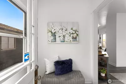 4135 36th Ave SW, Seattle, WA 98126 - Photo 4