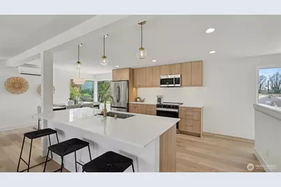 3201 S Webster Street #A, Seattle, WA 98118 - Photo 8