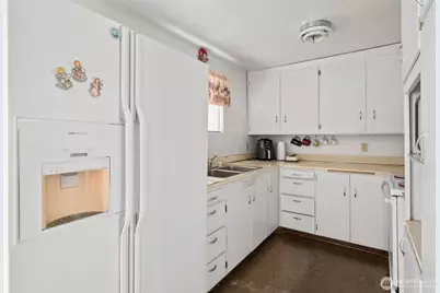 1571 Dutch Hollow Drive, Freeland, WA 98249 - Photo 8