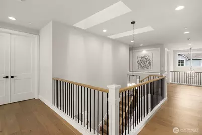 1555 158th Court SE, Bellevue, WA 98008 - Photo 18