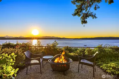 12145 Arrow Point Loop NE, Bainbridge Island, WA 98110 - Photo 32