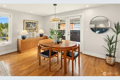 5218 Ivanhoe Place NE, Seattle, WA 98105 - Photo 14