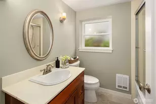 5218 Ivanhoe Pl NE, Seattle, WA 98105 - Photo 32