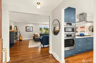 5218 Ivanhoe Pl NE, Seattle, WA 98105 - Photo 8