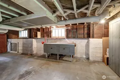 2756 44th Avenue SW, Seattle, WA 98116 - Photo 10