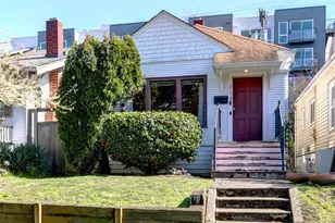 2756 44th Ave SW, Seattle, WA 98116 - Photo 2