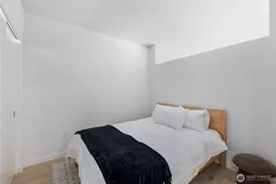 800 Columbia St, Seattle, WA 98104 - Photo 14