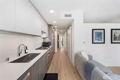 800 Columbia Street #1003, Seattle, WA 98104 - Photo 6