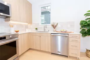 1530 25th Ave, Seattle, WA 98122 - Photo 6