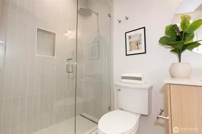1530 25th Ave #B, Seattle, WA 98122 - Photo 12