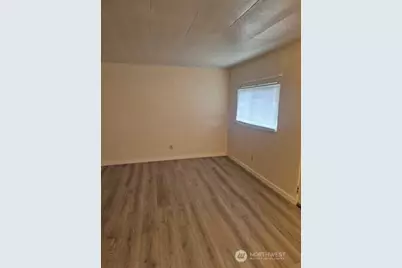 317 7th Street SW #3, Puyallup, WA 98371 - Photo 2